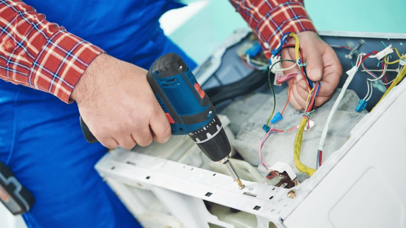 Aliağa Toshiba Toshiba çamaşır makinesi kart tamiri – Su almama arızası orijinal parça ile giderildi. - Teknik servis örneği